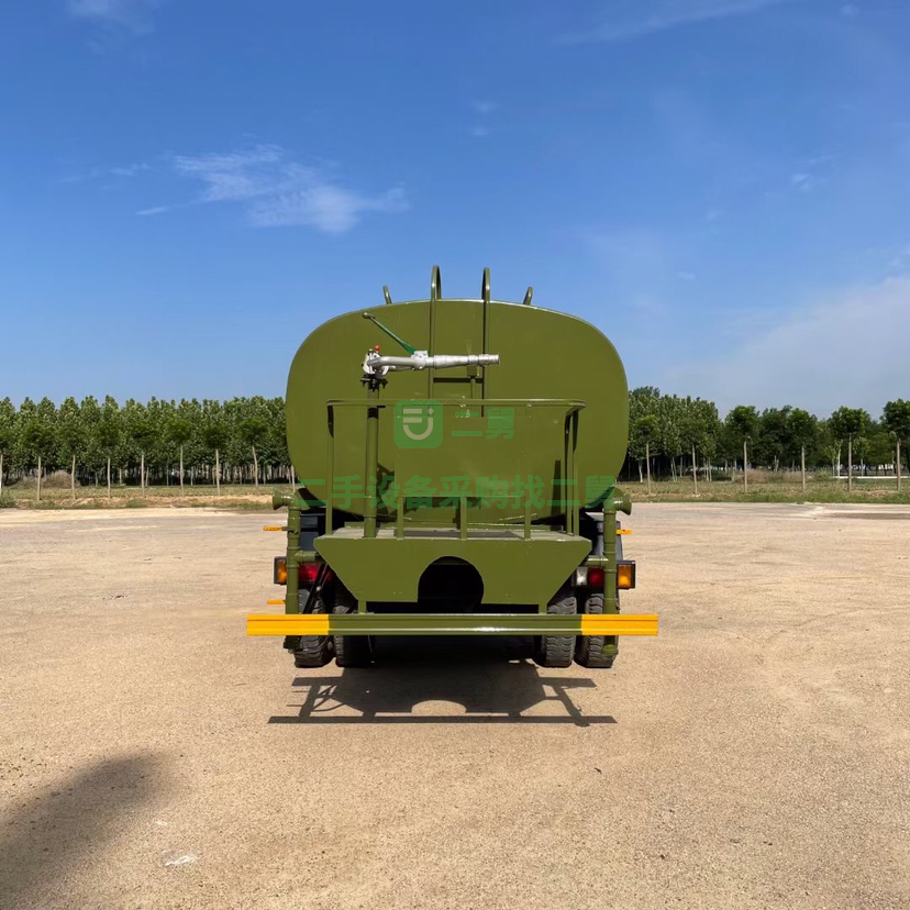 出售不上戶東風(fēng)153，12立方灑水車