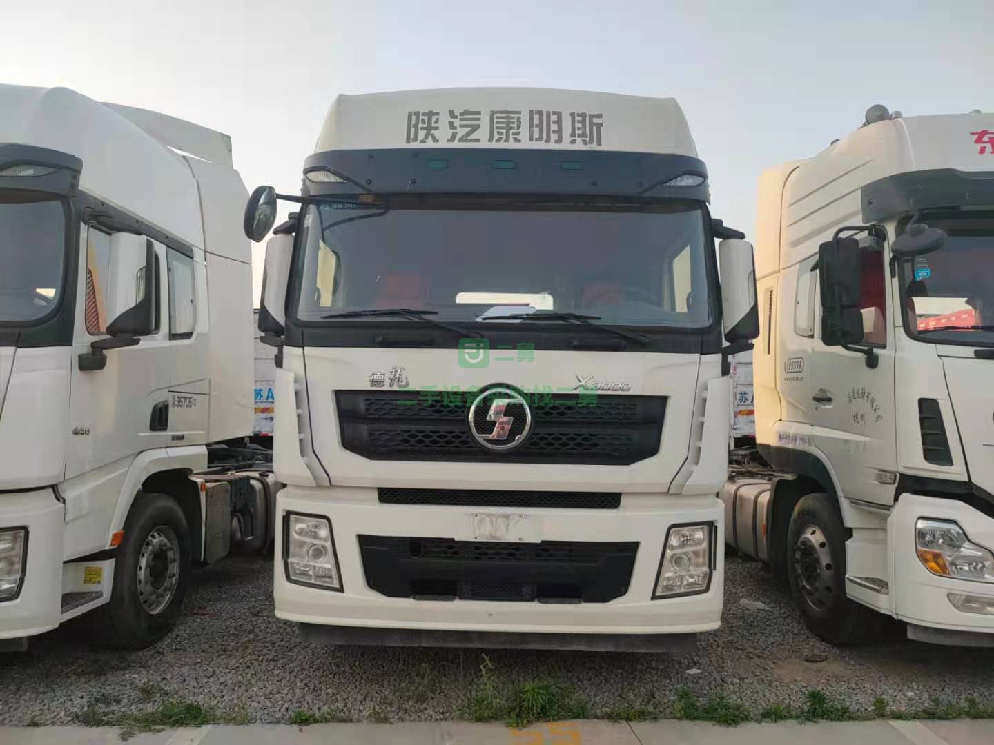 出售18年陜汽德龍X3000純單驅(qū)牽引車440馬力手續(xù)齊全