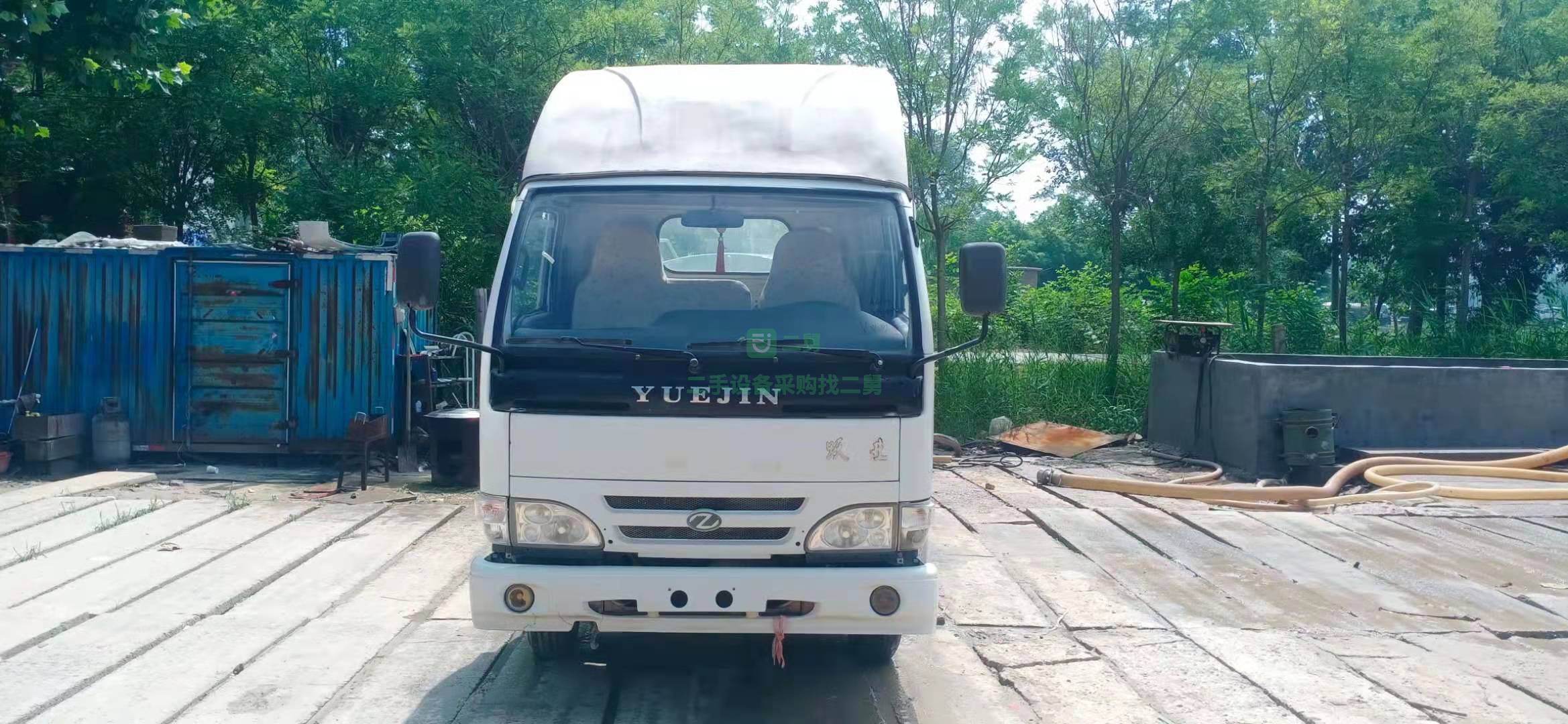 出售一臺2013年躍進三方灑水車濰柴發動機