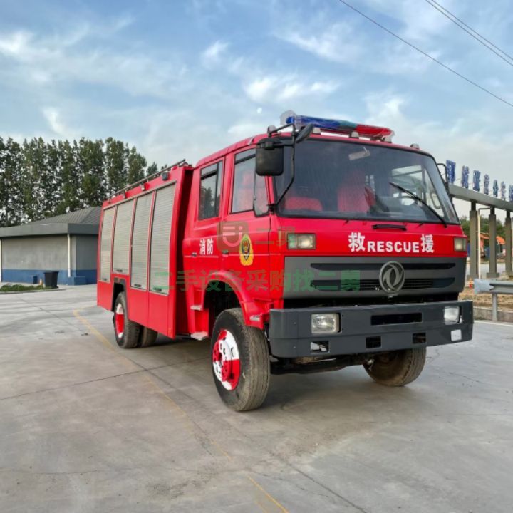 出售二手九成新的東風(fēng)153退役消防車