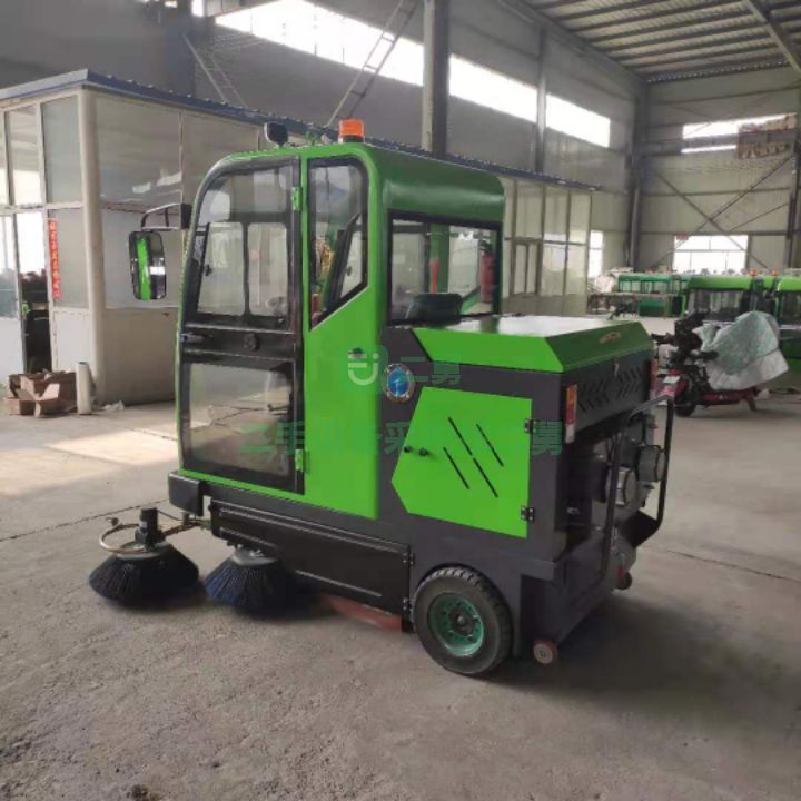 出售新能源全封閉三輪四輪大功率真空負壓吸塵自動掃路車前刷自動