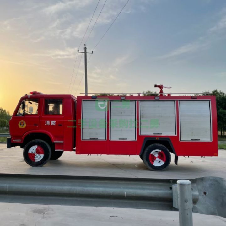 出售二手九成新的東風(fēng)153退役消防車