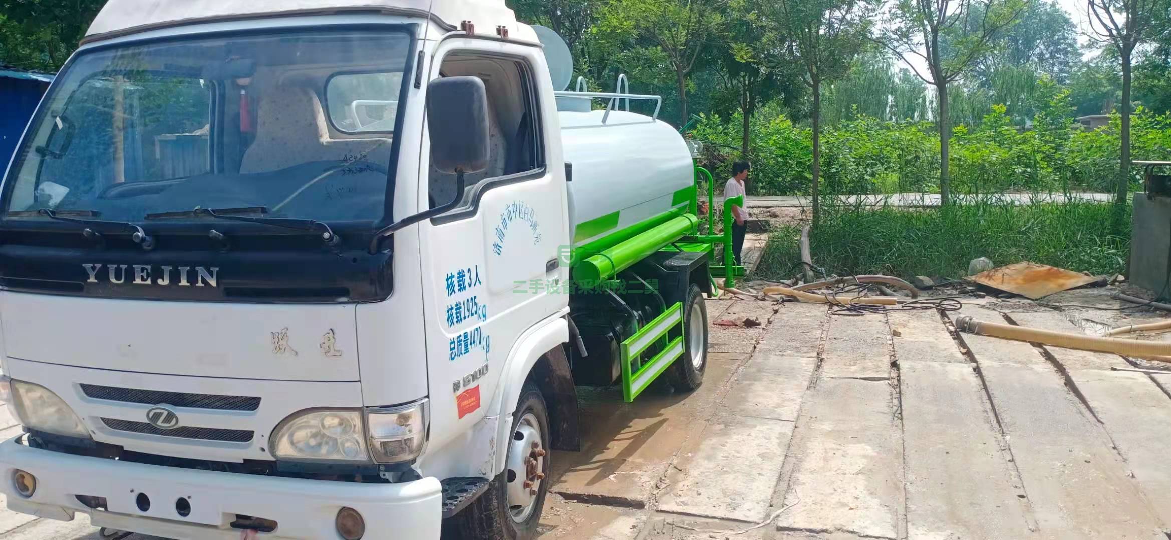 出售一臺2013年躍進三方灑水車濰柴發動機