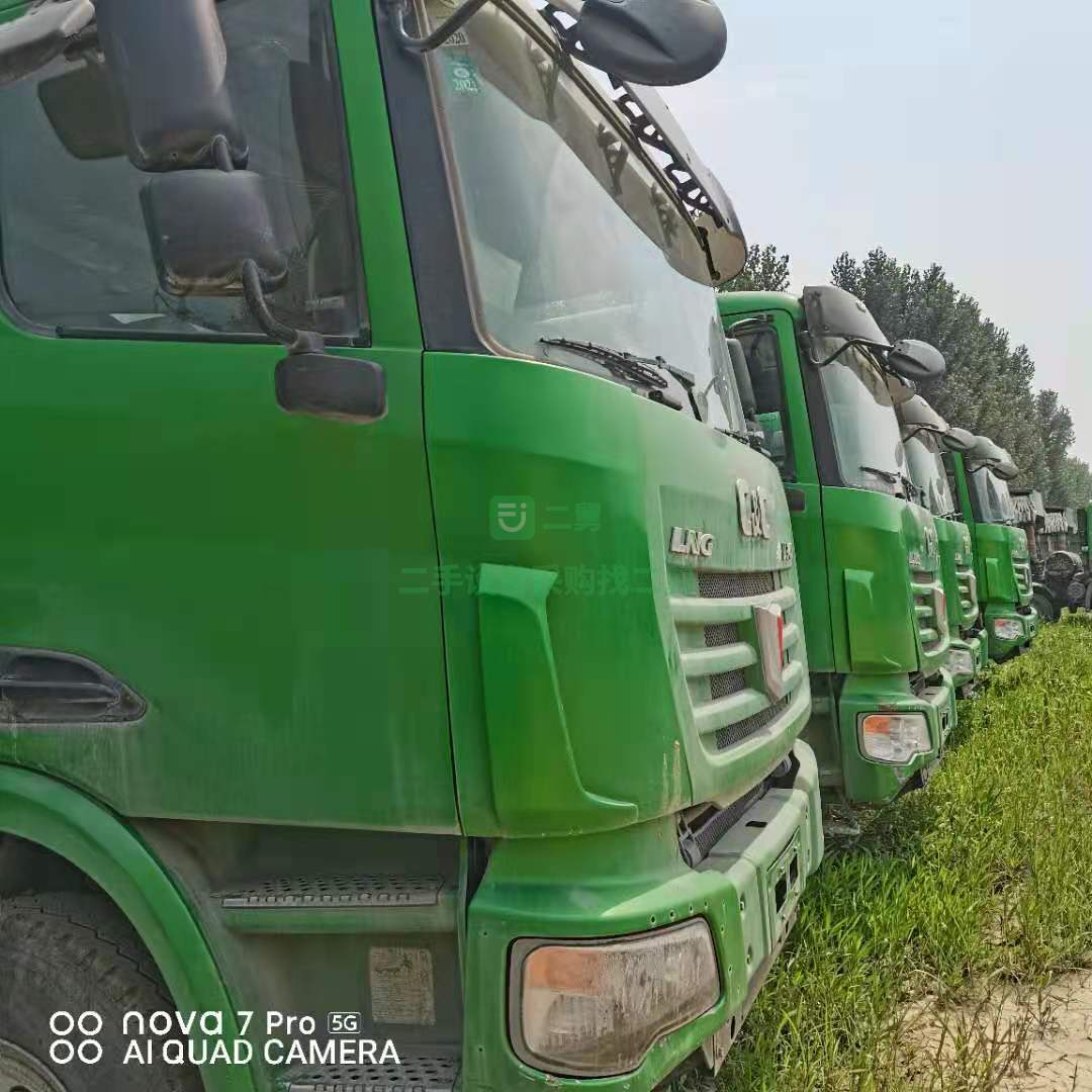 出售一臺19年國五10月聯(lián)合LNG燒氣車自卸車，5.6米大箱