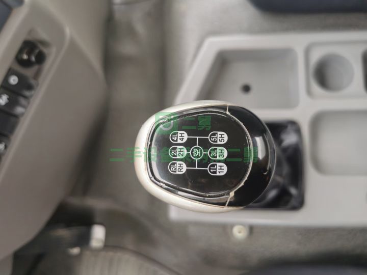 出售20年4月東風華神12立方灑水車，帶30型柴油霧炮