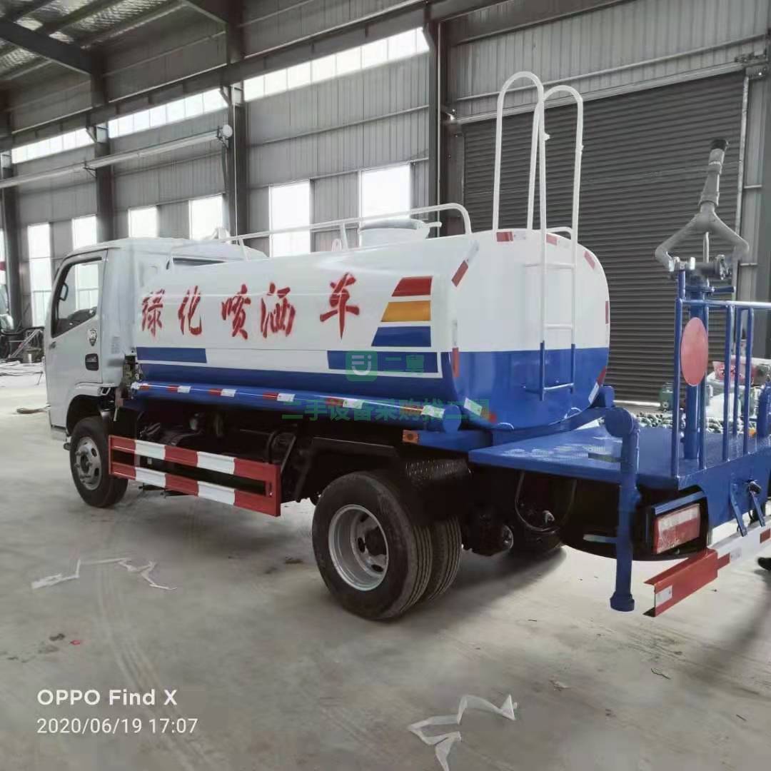 出售一臺全新國六五方灑水車  藍牌黃牌都可以