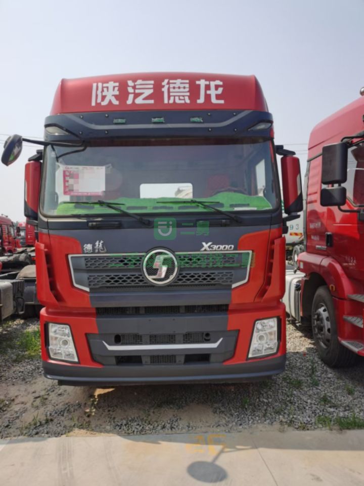 出售精品陜汽德龍x3000輕體550馬力牽引車