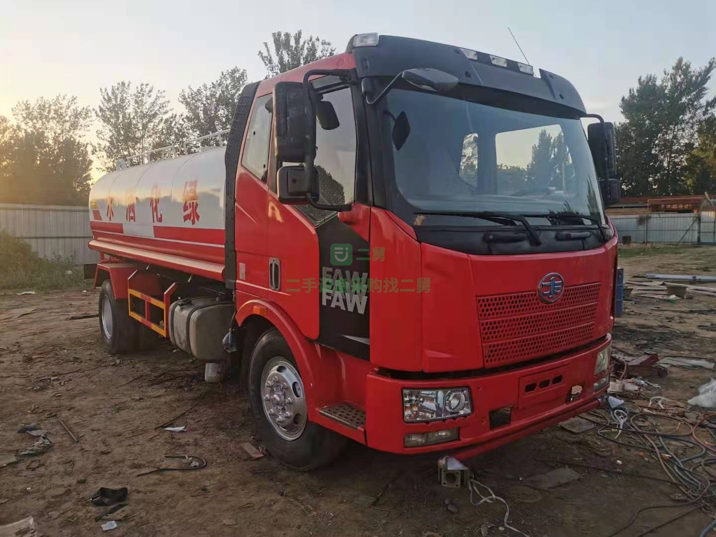 河北出售二手12噸解放J6綠化灑水車