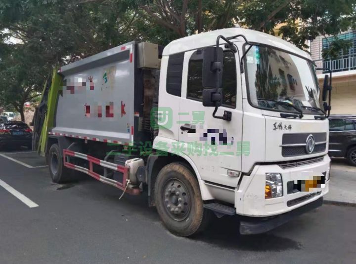 出售二手九成新的東風(fēng)天錦14方壓縮垃圾車