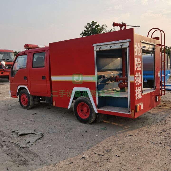 出售二手八成新的福田時代防火專用消防車