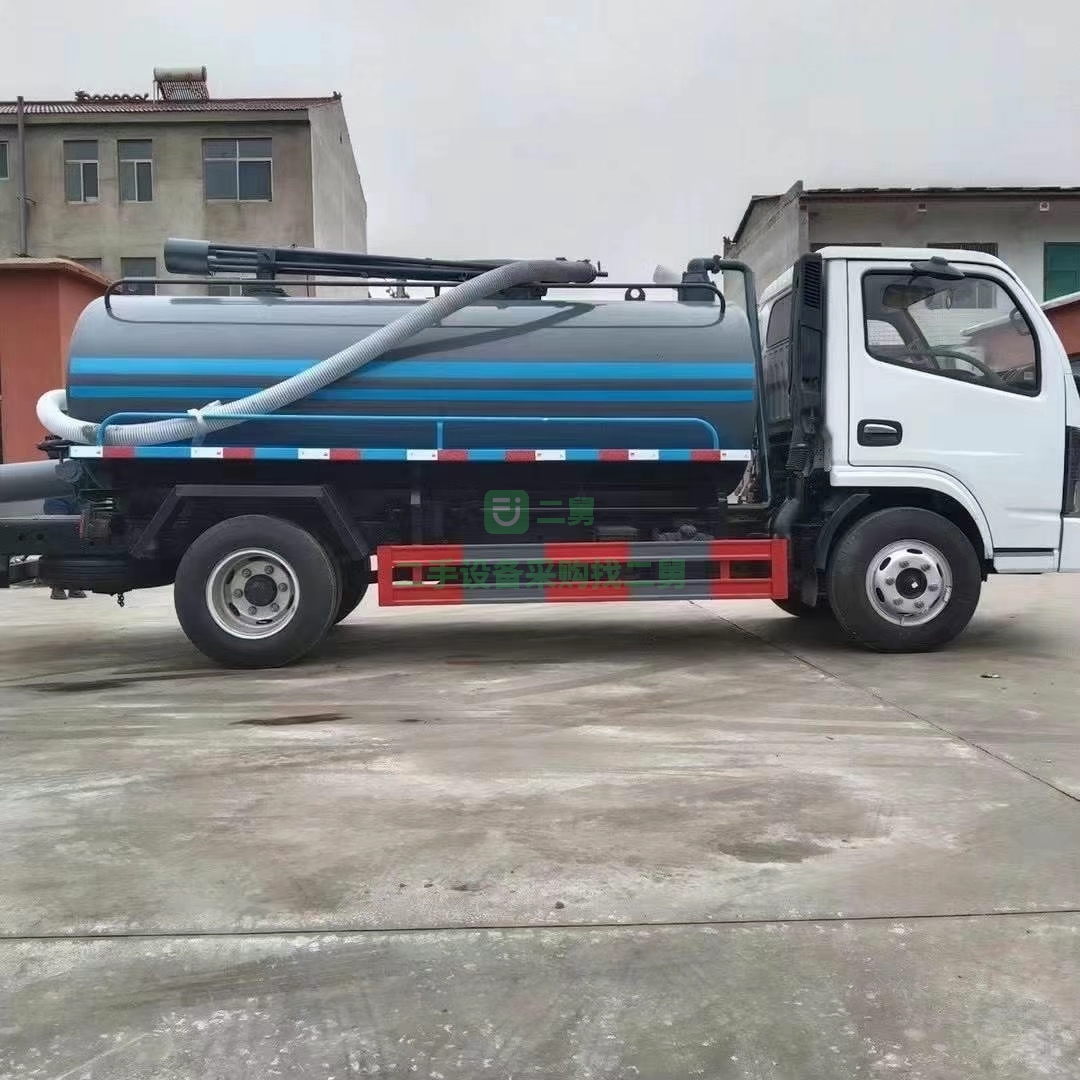 出售一臺精品吸糞車五方吸糞車藍牌吸糞車