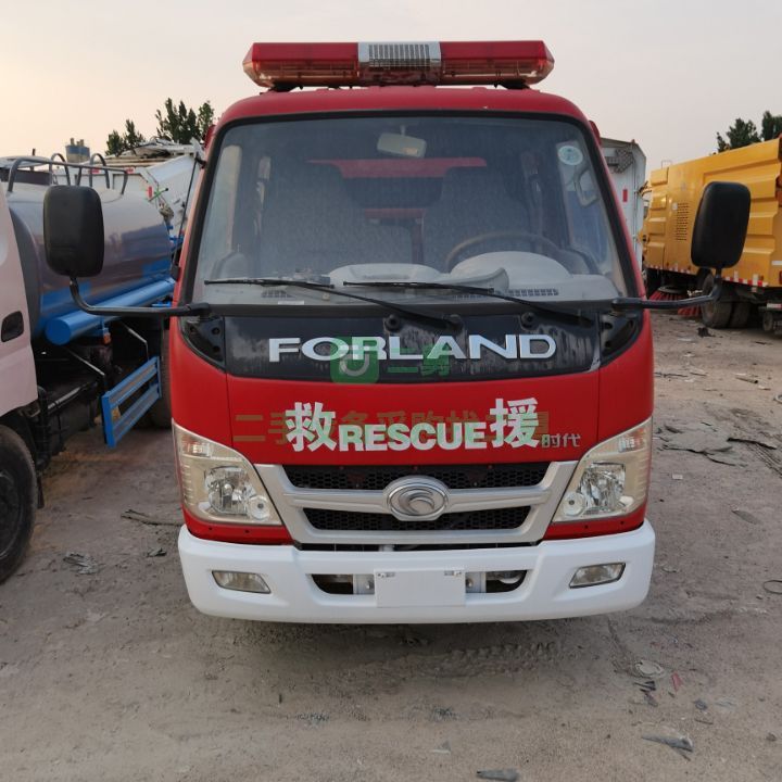 出售二手八成新的福田時代防火專用消防車