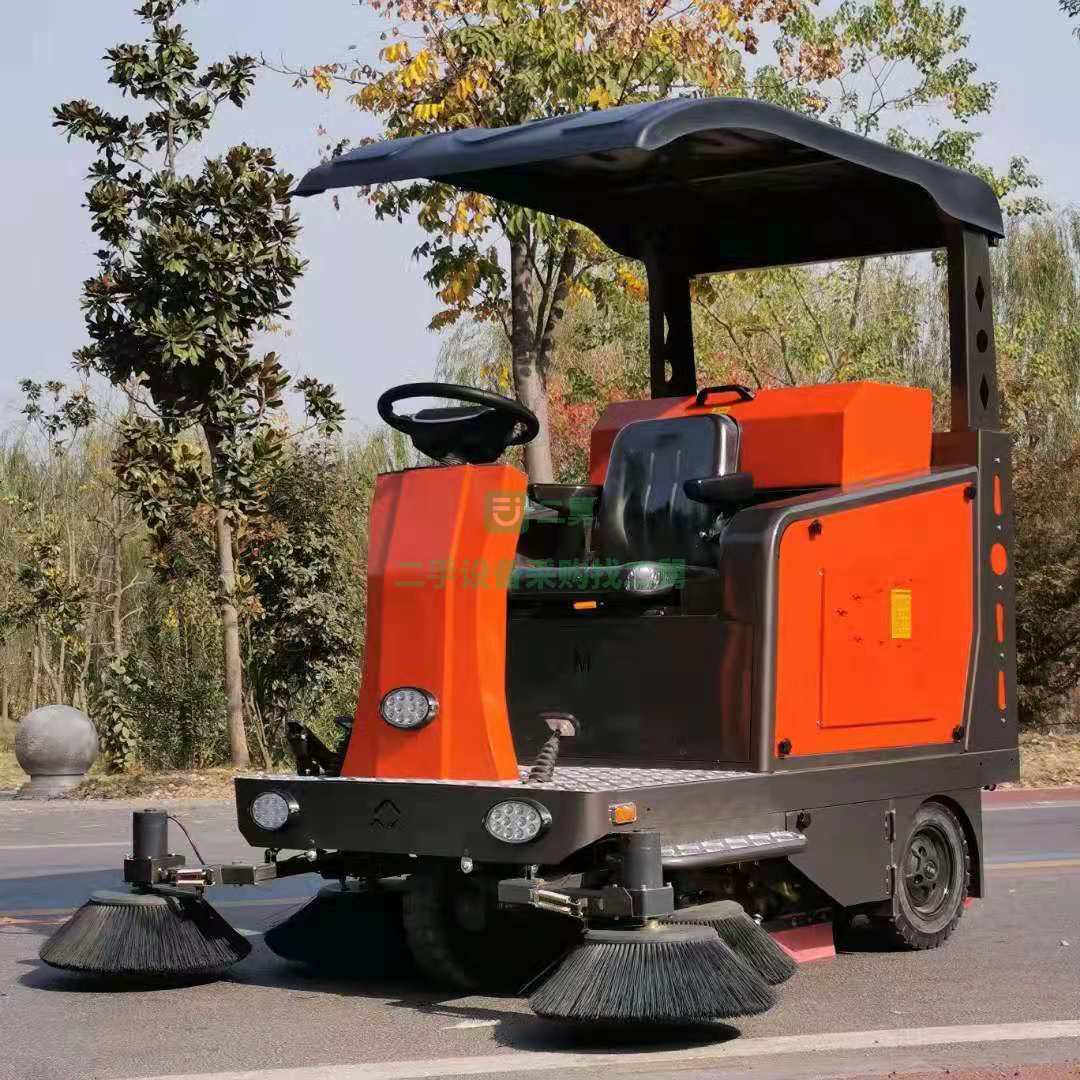 出售電動清掃車前邊刷自由伸縮雙風機雙吸塵雙濾芯大容量水箱前置降塵噴霧