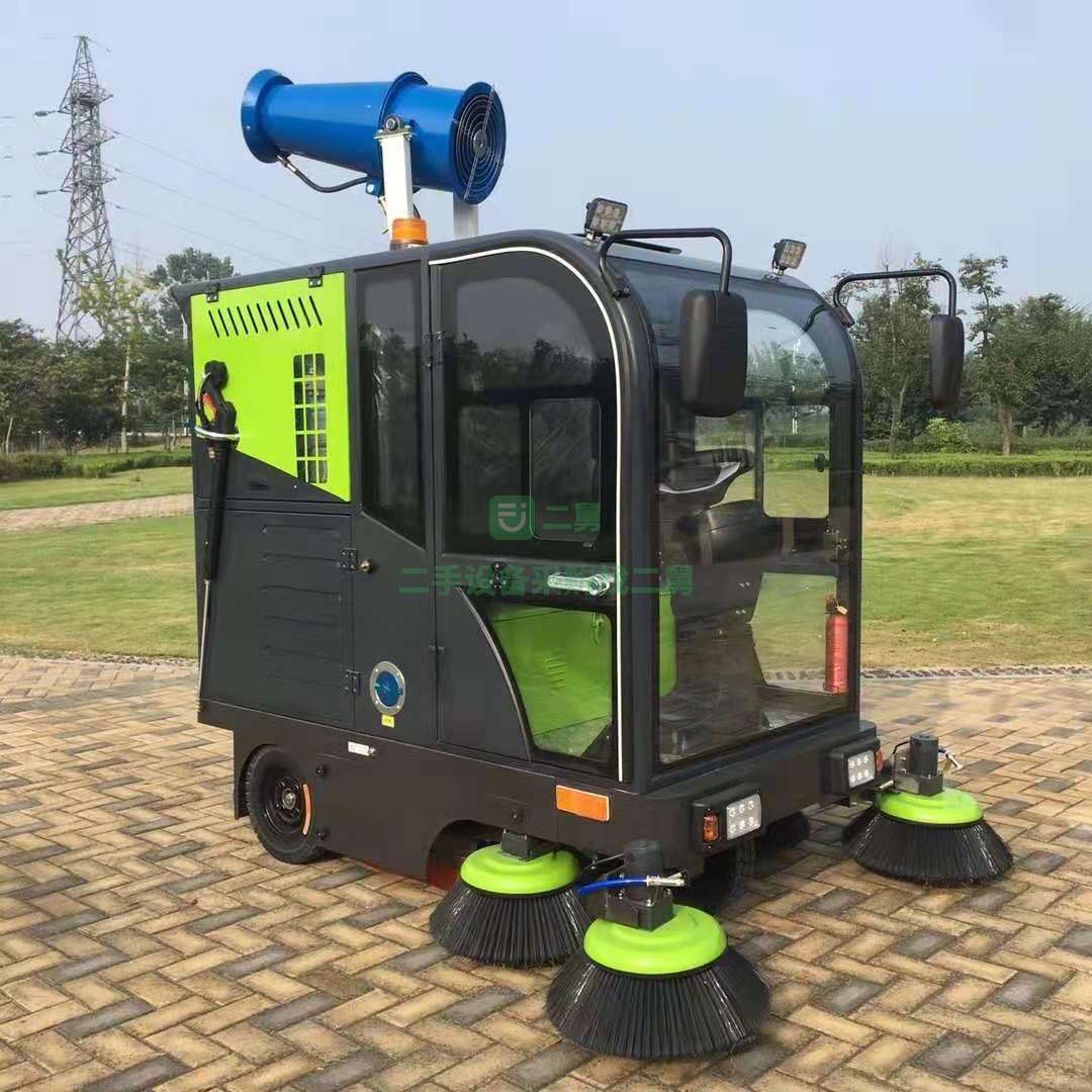 出售電動清掃車前邊刷自由伸縮雙風機雙吸塵雙濾芯大容量水箱前置降塵噴霧