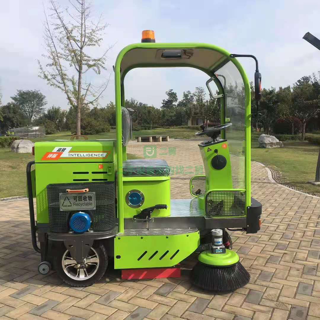 出售電動清掃車前邊刷自由伸縮雙風機雙吸塵雙濾芯大容量水箱前置降塵噴霧
