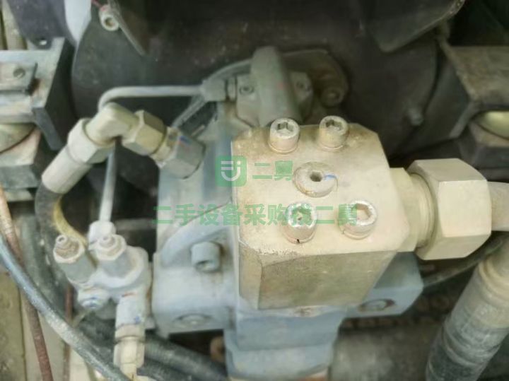 出售17年三一60原版原漆，個人土方挖掘機，車況好性能強，動作協調