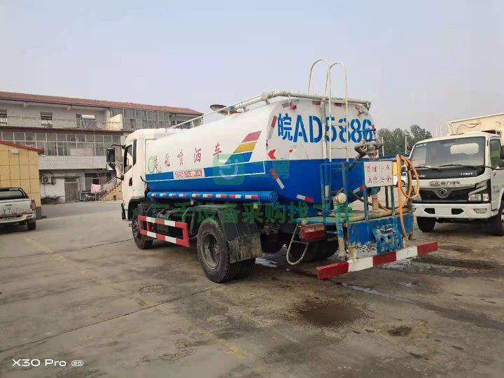 出售二手的東風(fēng)玉虎道路噴灑園林綠化灑水車