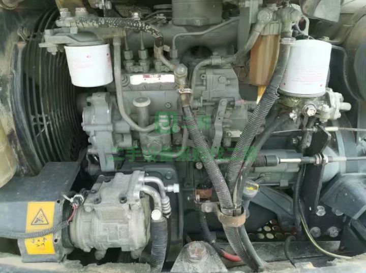 出售17年三一60原版原漆，個人土方挖掘機，車況好性能強，動作協調
