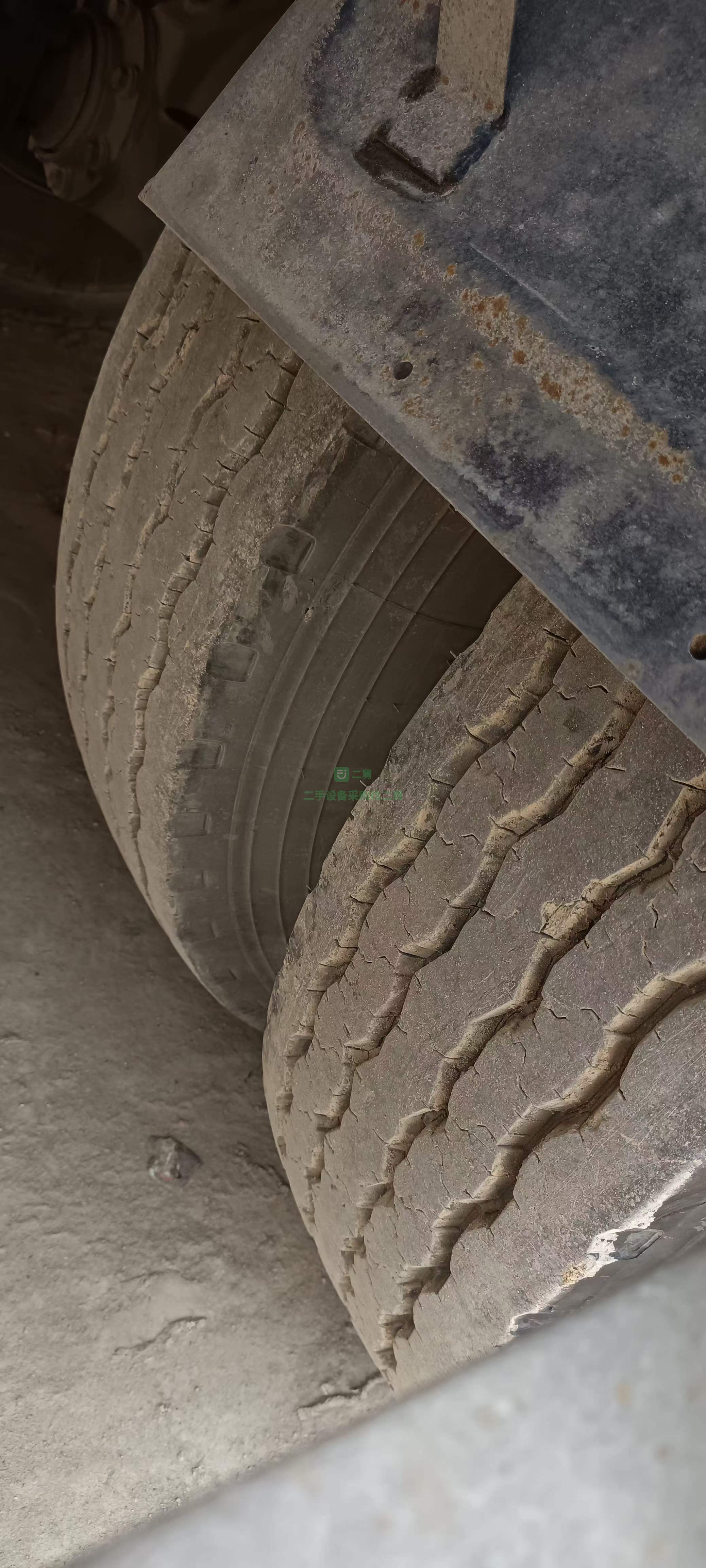 出售國(guó)五六米八格爾發(fā)K5六缸十速240馬力高頂雙臥貨車(chē)