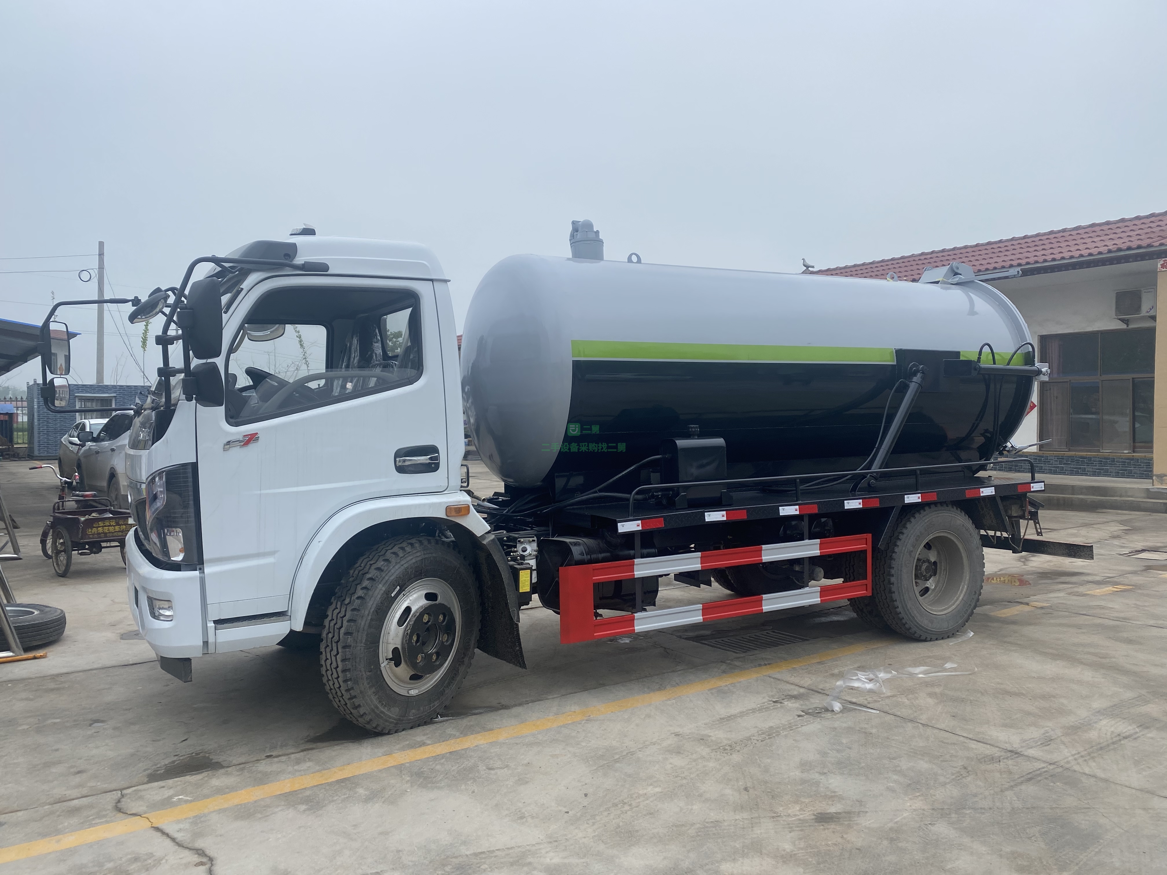 出售東風福瑞卡8立方吸污車云內發動機150馬力