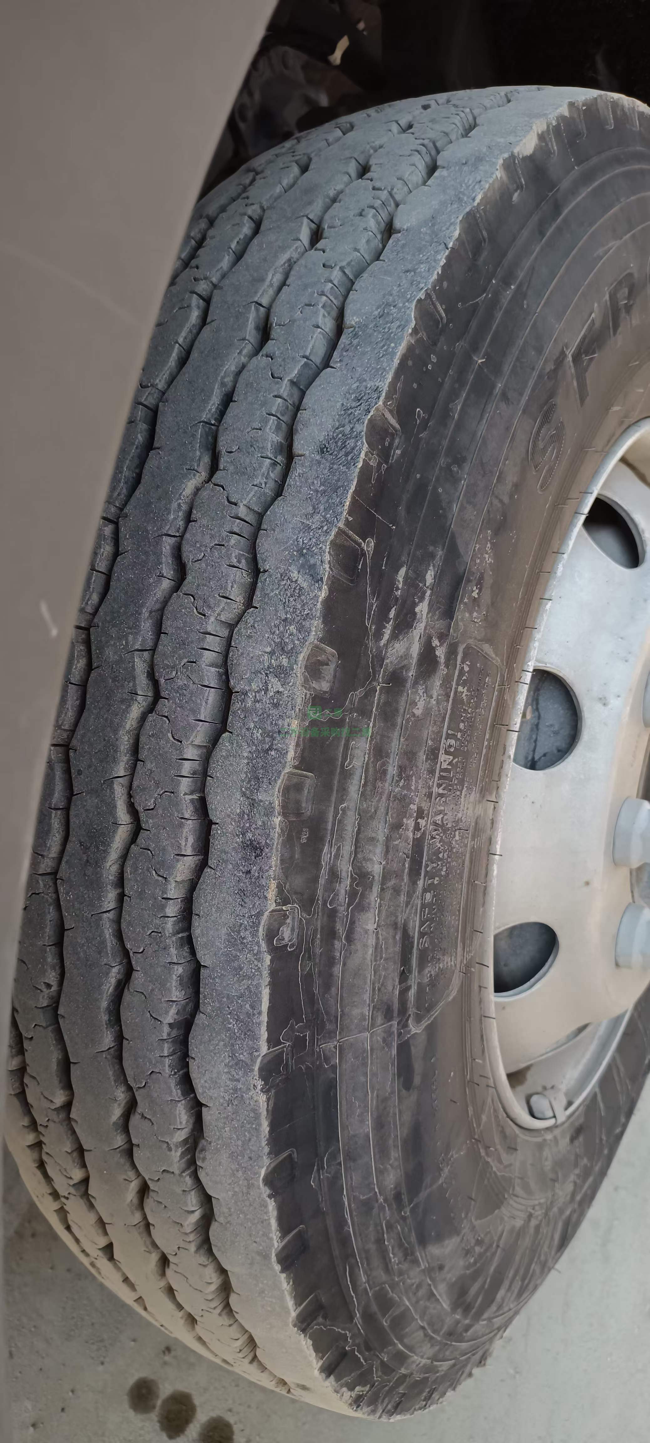 出售國(guó)五六米八格爾發(fā)K5六缸十速240馬力高頂雙臥貨車(chē)