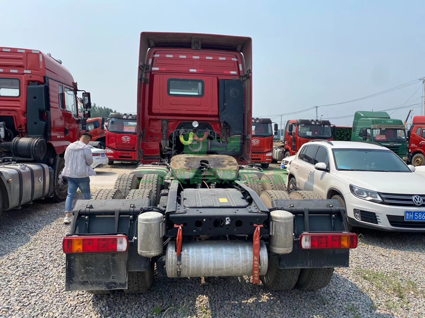出售2020年歐曼EST采埃孚自動檔牽引車