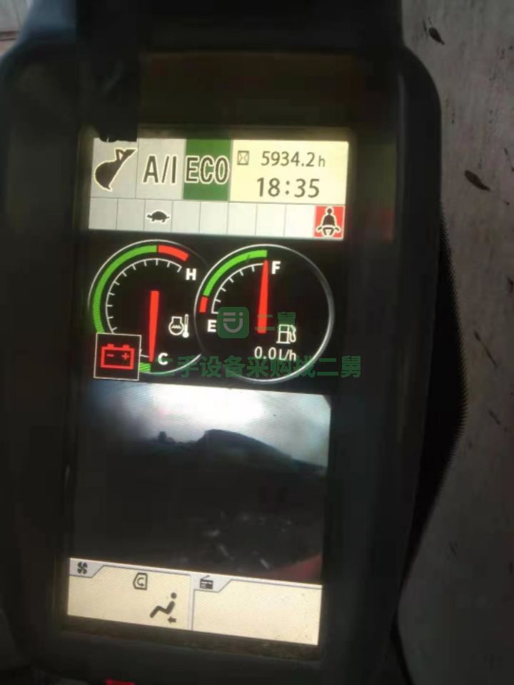 出售日歷330-5挖掘機，保證原版原漆原配件，車況好不好自己看，絕對板正