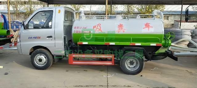 山東出售二手九成新的祥農吸糞車