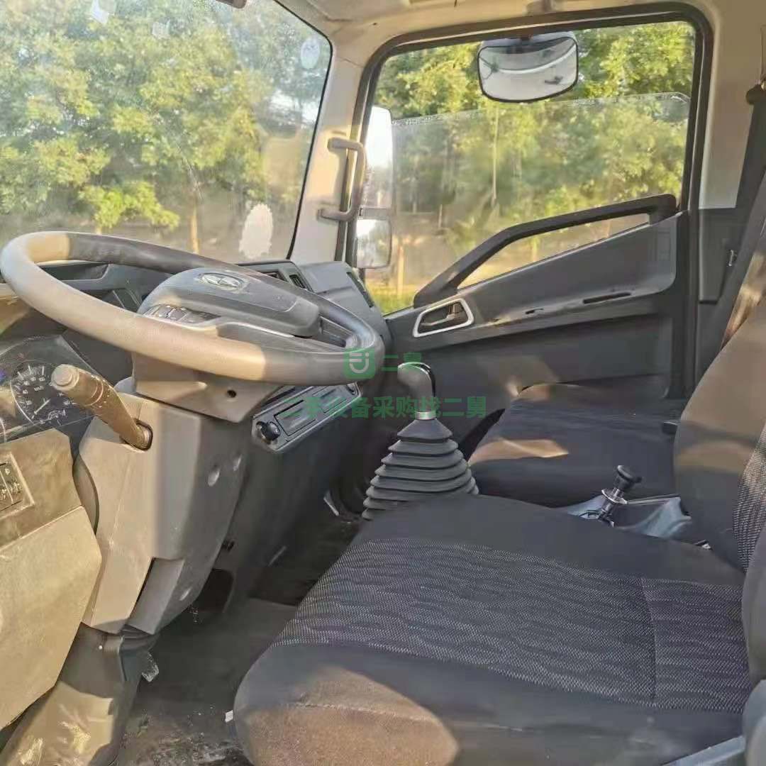 出售國六實驗車灑水車無法上牌云內動力170馬力發動機