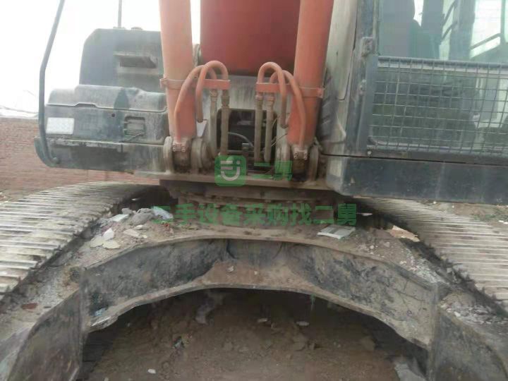 出售日歷330-5挖掘機，保證原版原漆原配件，車況好不好自己看，絕對板正