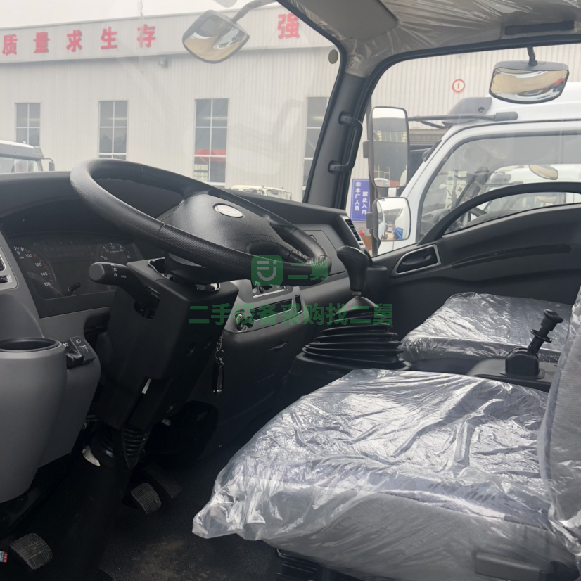出售21年的東風10方工地抑塵灑水車