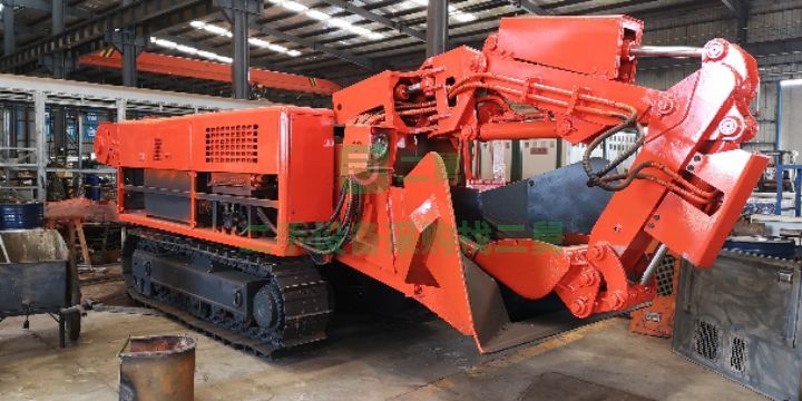 出售二手犁程科技120扒渣鏟運機