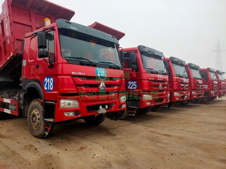 出售19年定制版豪沃380馬力后八輪國三黑娃自卸車