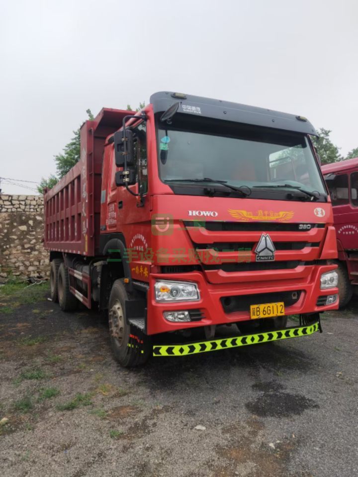 出售二手的國五豪沃6米后八輪380馬力自卸車