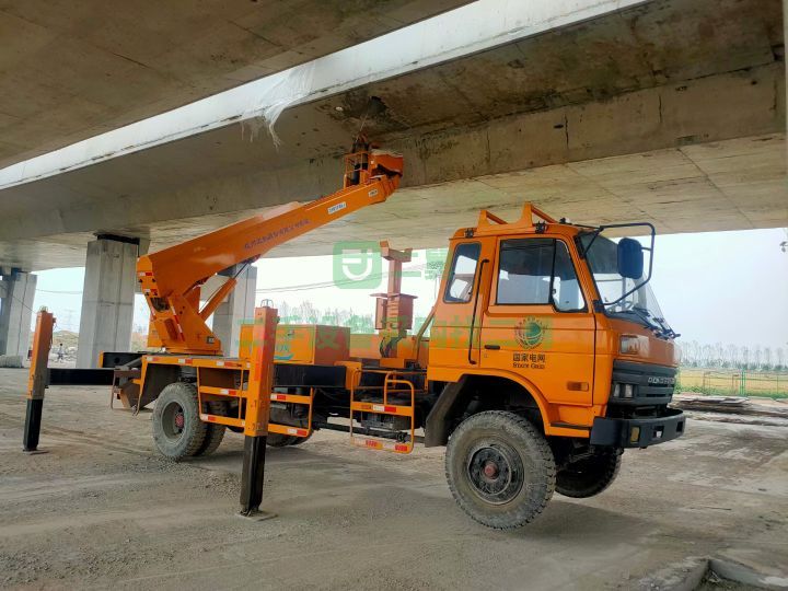 廣東出售二手九成新的杭州愛之28米直臂高空作業(yè)車