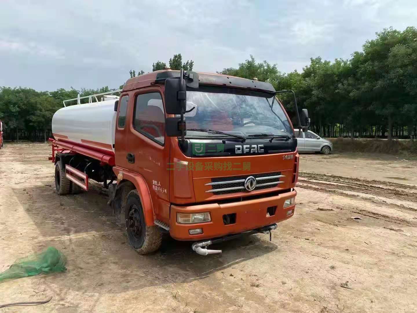 出售東風康霸10立方二手灑水車無手續全新罐體和龍王水泵