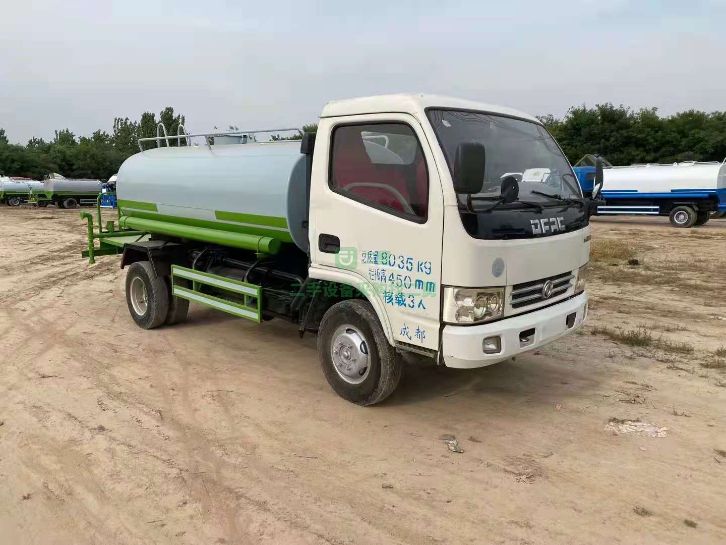 出售東風(fēng)多利卡5立方二手灑水車無手續(xù)全新罐體和龍王水泵