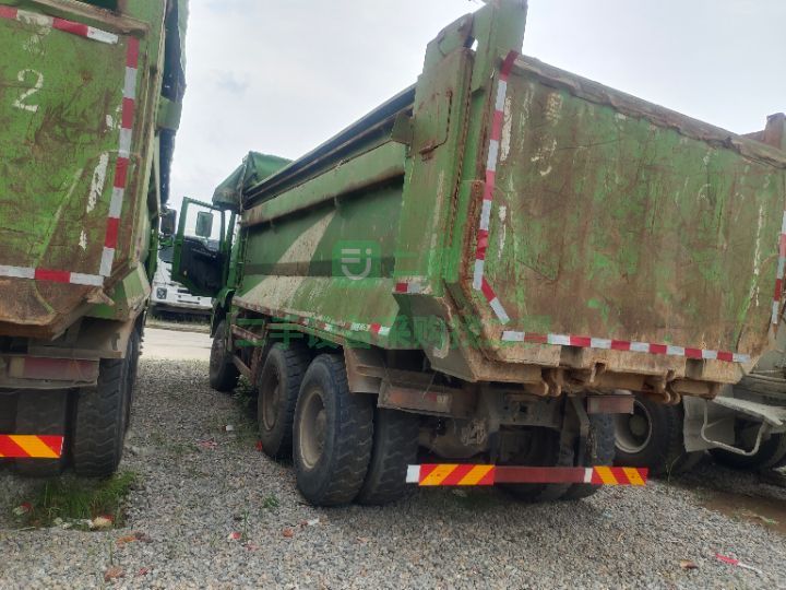 出售二手九成新的德龍新M3000自卸車