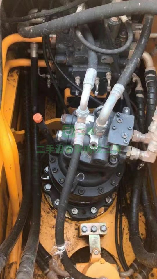 出售二手的九成新的龍工225挖掘機