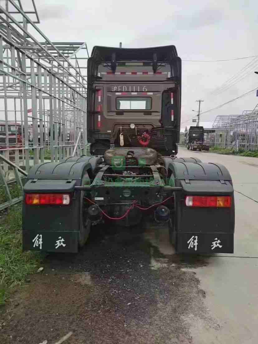 出售19年7月份解放JH6牽引車550馬力濰柴，帶一年強(qiáng)險(xiǎn)