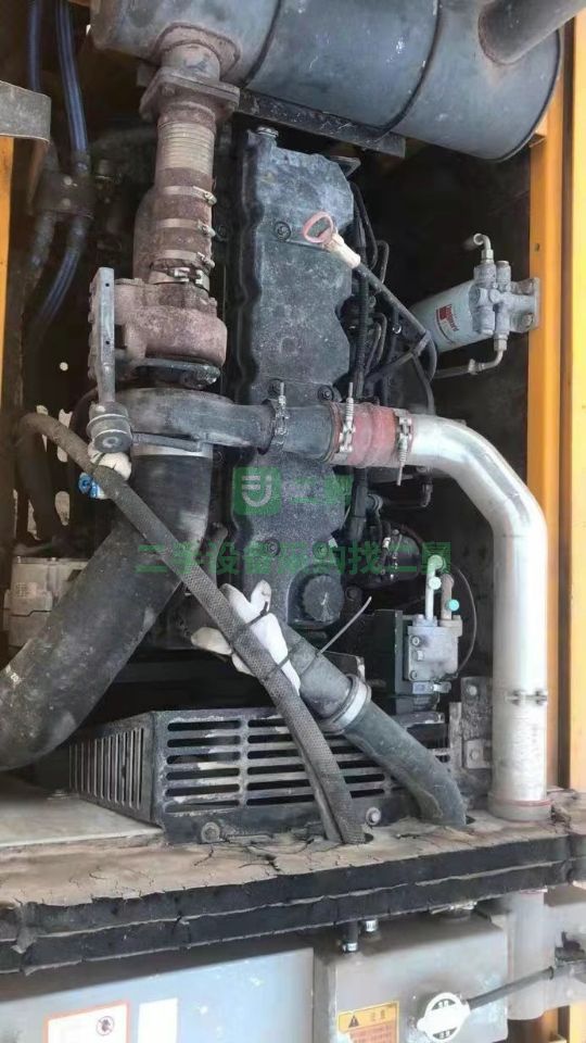 出售二手的九成新的龍工225挖掘機