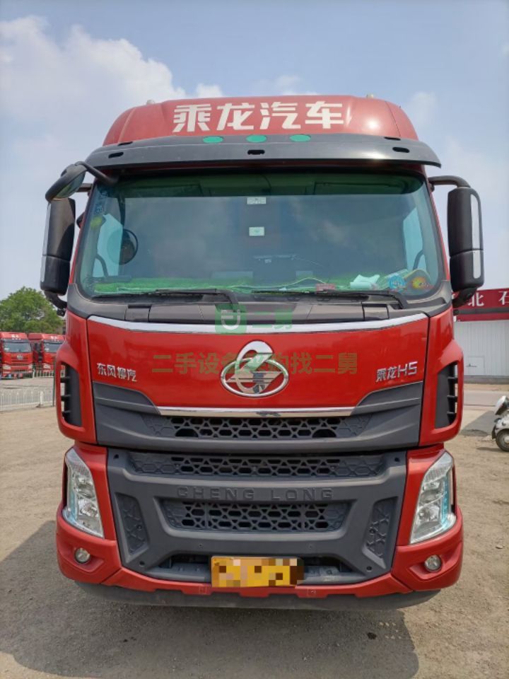 出售二手的牽引車一年一個月乘龍H5/430馬力濰柴動力全保險