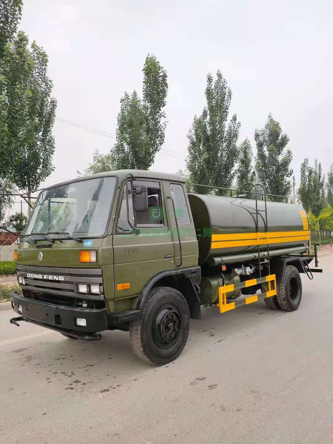 出售東風153后勤保障用車（庫存底盤）12方灑水車