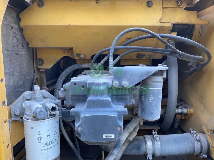 出售12年小松PC200-8MO挖掘機，個人土方車，原版原漆，大件無憂
