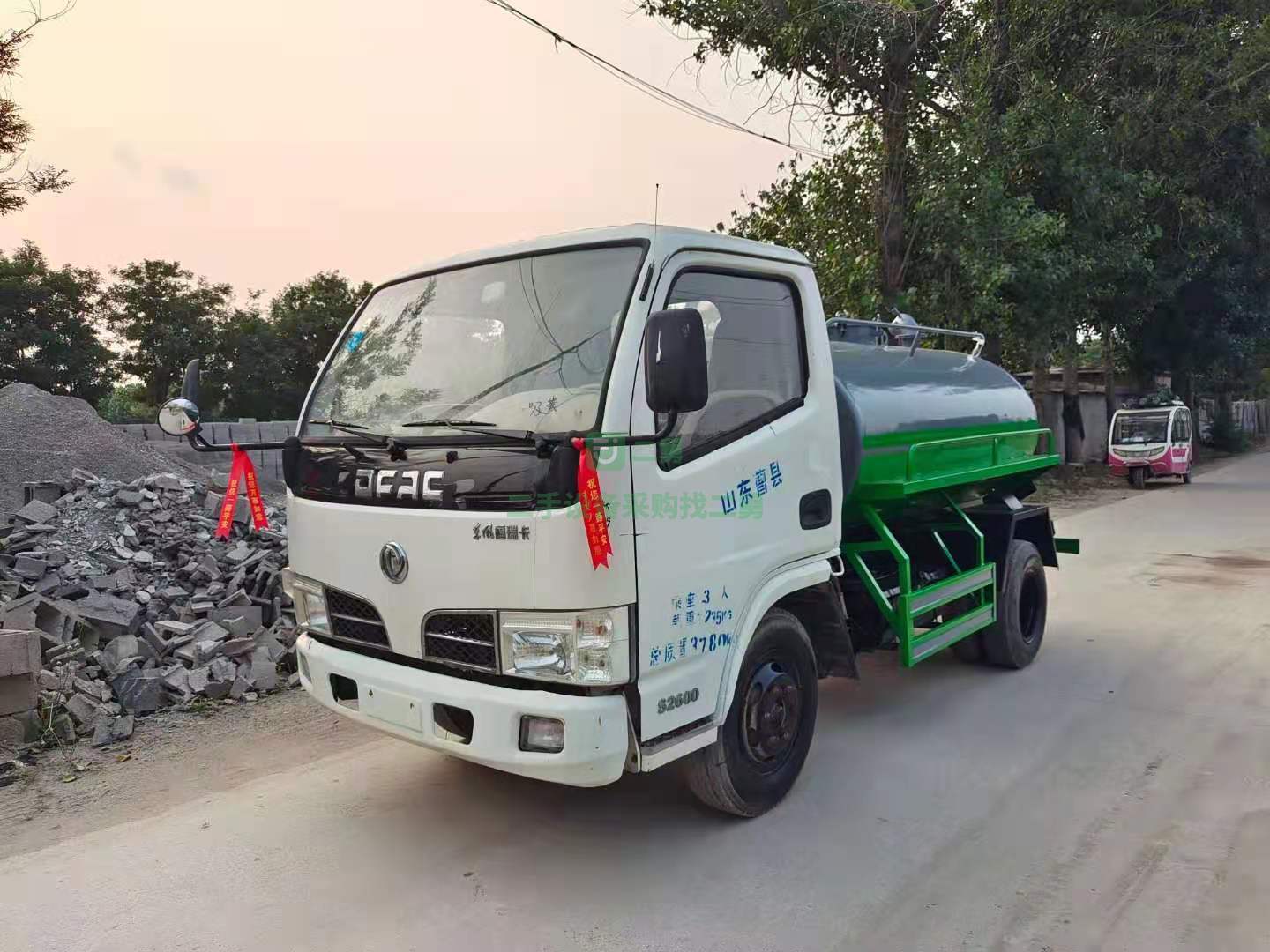 東風福瑞卡改裝3立方吸糞車出售