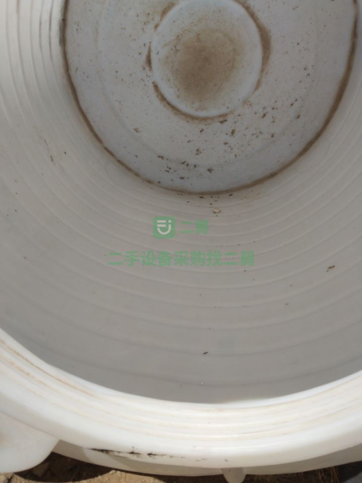 出售二手的九成新的PE20噸水罐
