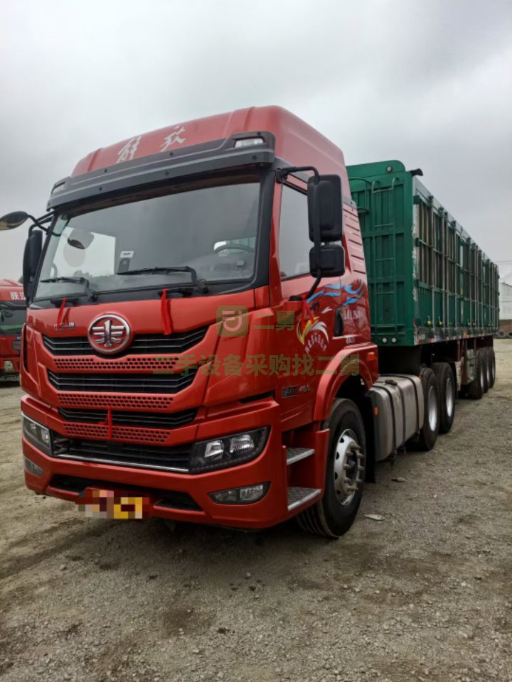 出售牽引車6個月，新款悍V400 ，2.0版雙閉鎖