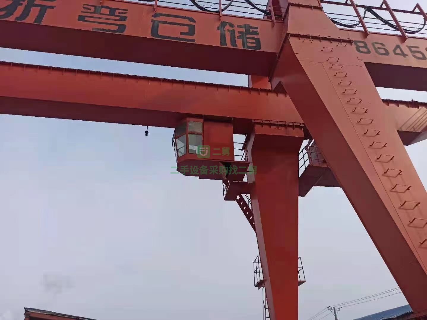 出售一臺二手九成新32噸雙主梁龍門梁，跨度35米