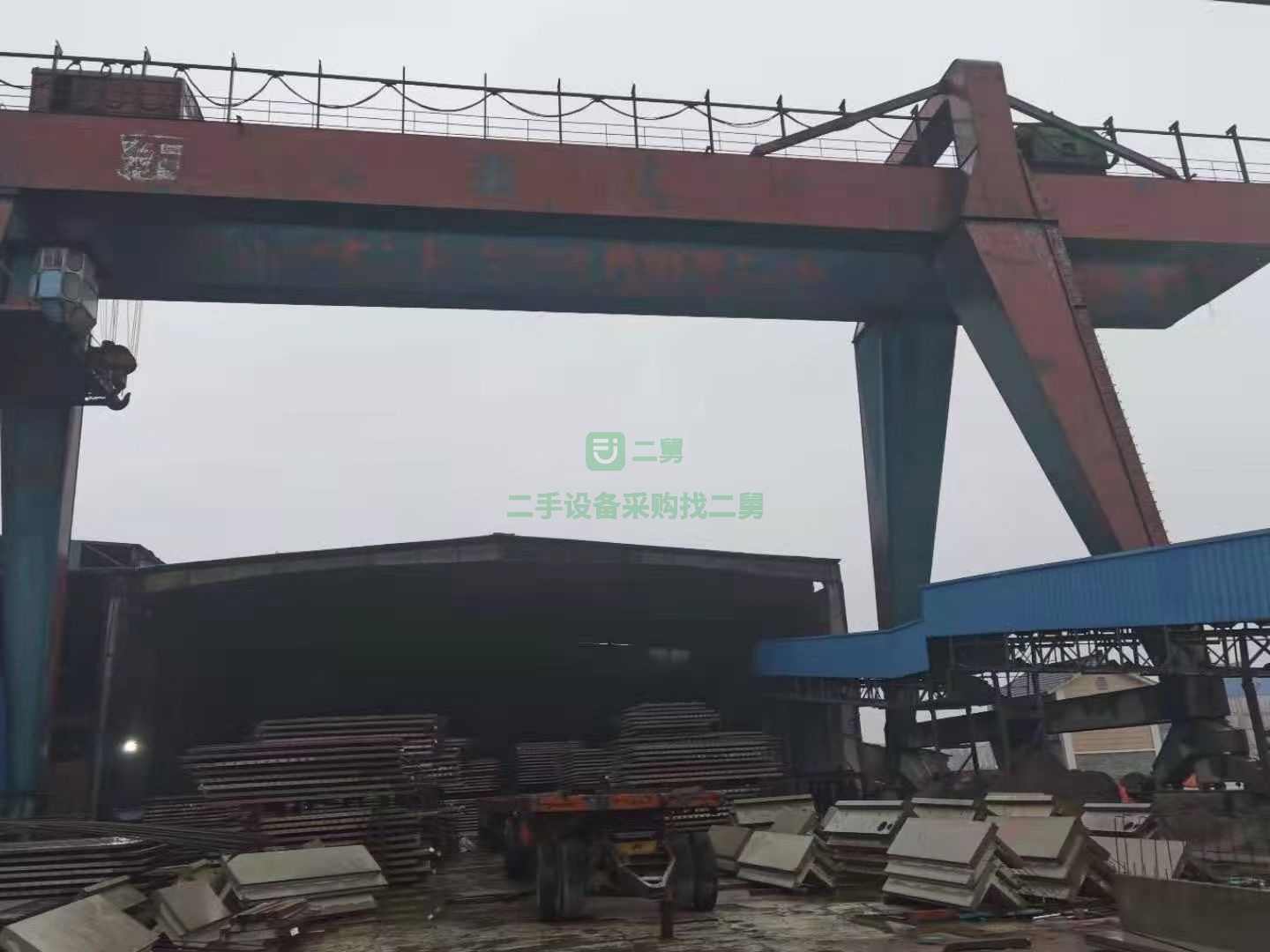出售一臺二手九成新100噸龍門吊跨度29米2