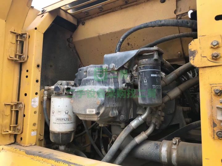 出售二手的16年小松200mo挖掘機，加強版，大件沒動過，全車原版，性能好